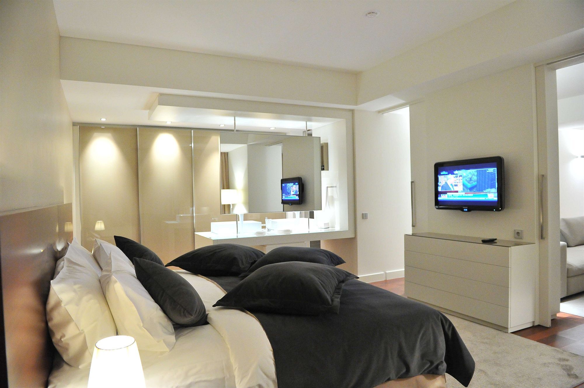 Park Hotel Алма Ата Екстериор снимка