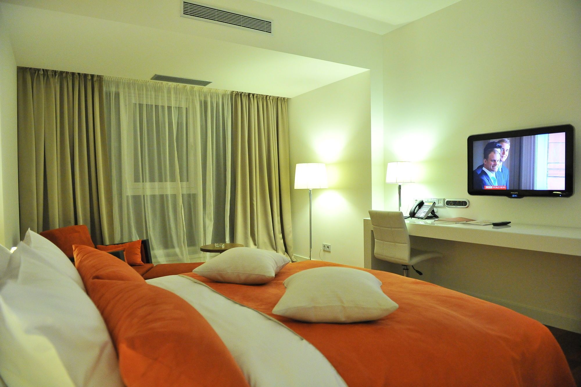 Park Hotel Алма Ата Екстериор снимка